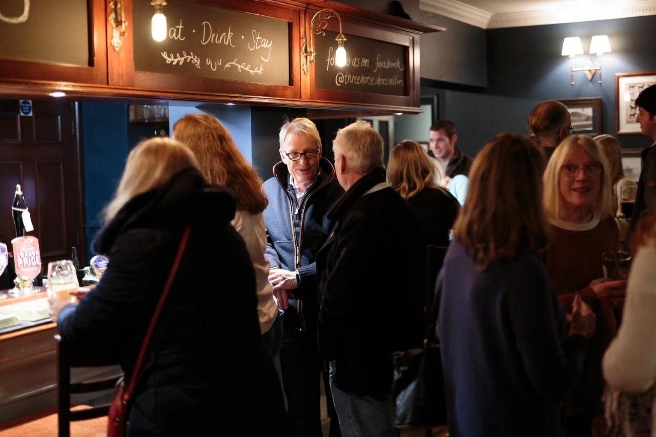 The Three Horseshoes East Worldham อัลตัน ภายนอก รูปภาพ